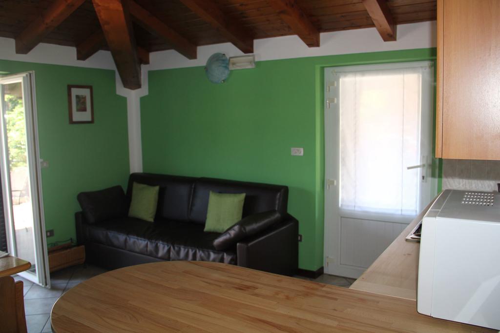 Veranda Beach Apartment Pianello Del Lario Δωμάτιο φωτογραφία